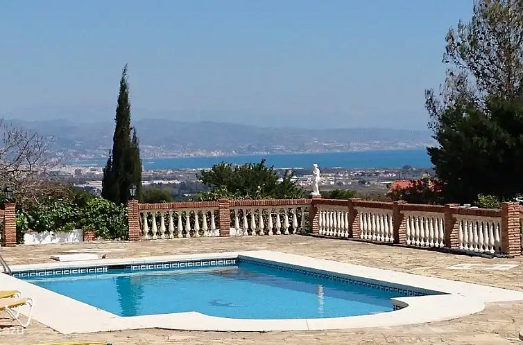 Villa, verwarmd zwembad, zeezicht