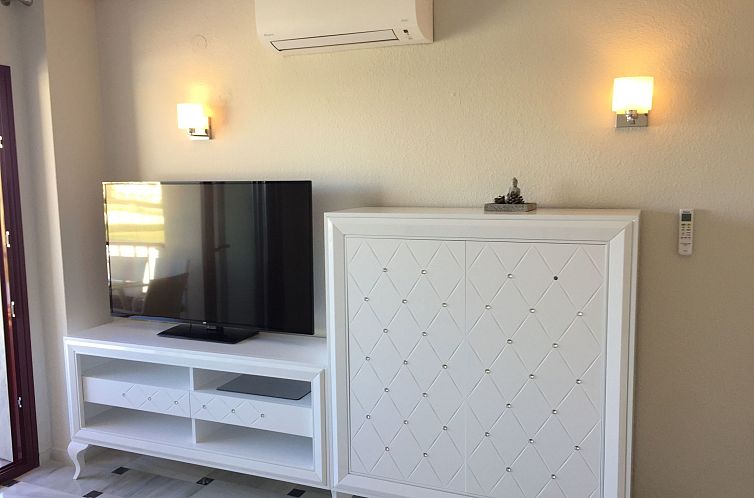 Appartement Tolle Ferienwohnung in Las Lagunas De Mijas mit 