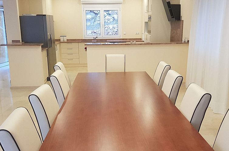 Vakantiehuis Ferienvilla mit Jacuzzi