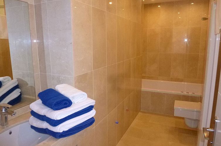 Vakantiehuis Ferienvilla mit Jacuzzi