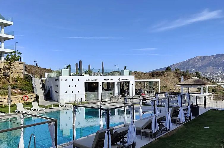 Luxe appartement met groot balkon