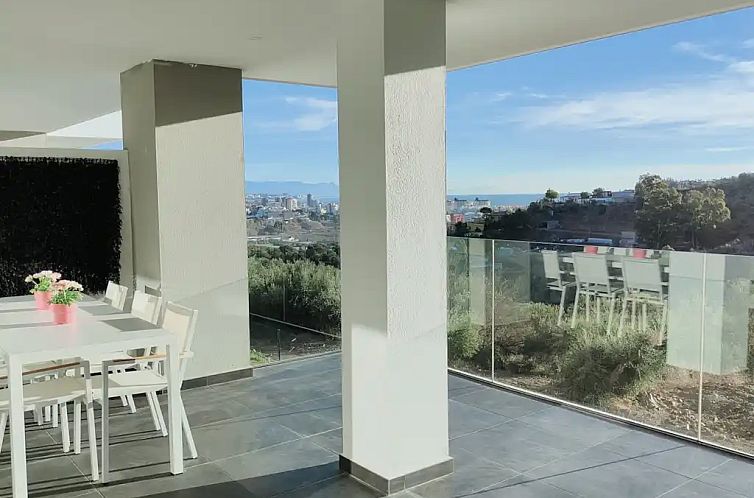 Luxe appartement met groot balkon