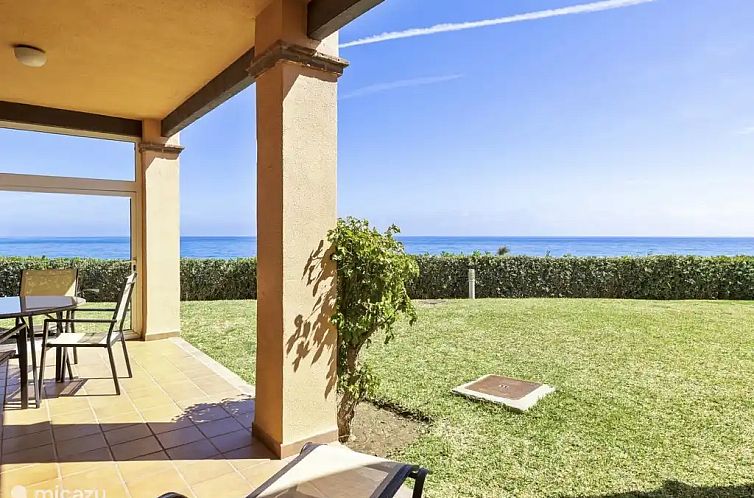 Residentie La Joya with sea view