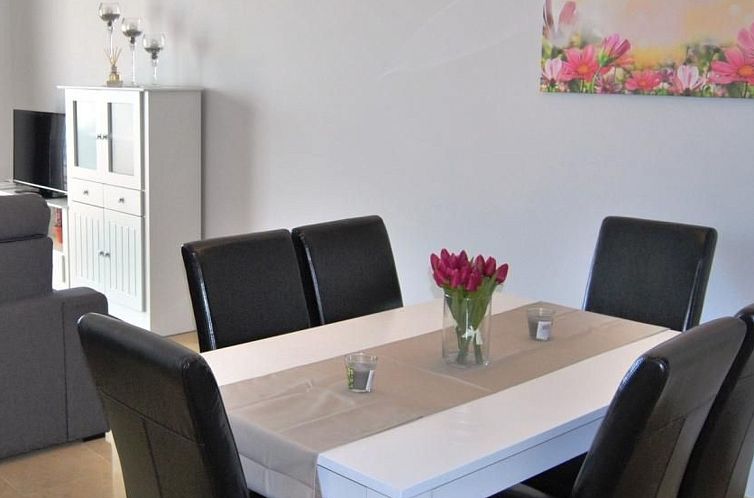 Appartement Helle, modernisierte Wohnung mit mehreren Pools