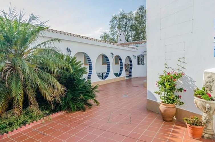 Appartement "Huelva" mit Gemeinschaftspool in einem andalusi