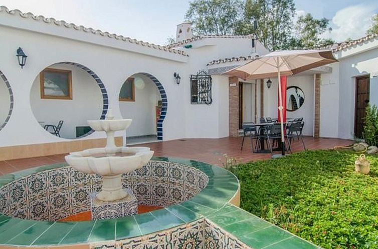 Appartement "Huelva" mit Gemeinschaftspool in einem andalusi