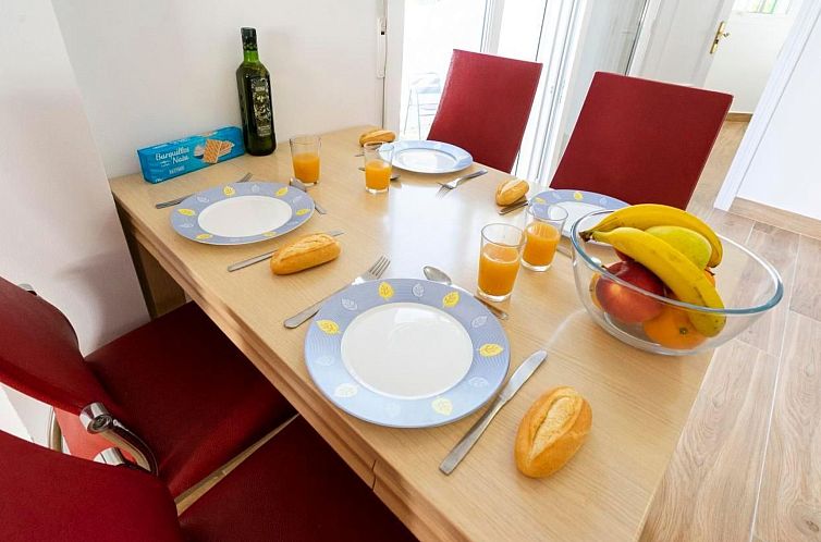 Appartement "Sevilla" mit Gemeinschaftspool in einem andalus