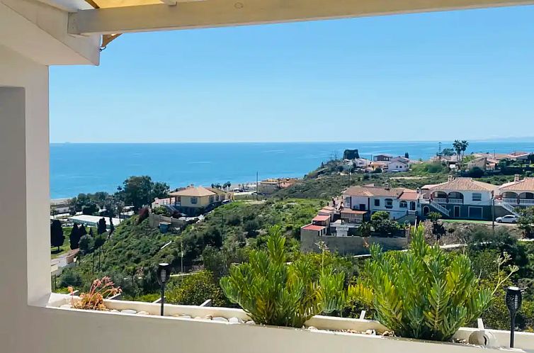 Guest house 1554317 - Apartment Costa del Sol - La Casita in Benajarafe