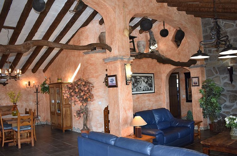Vakantiehuis Finca Higueron mit privatem Pool