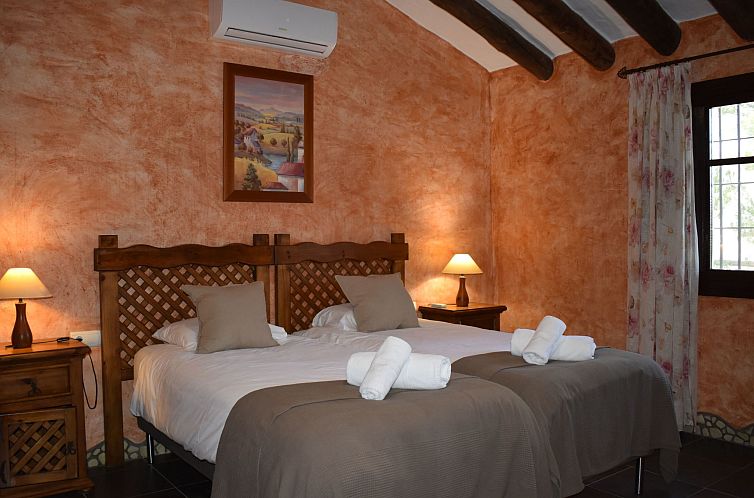 Vakantiehuis Finca Higueron mit privatem Pool