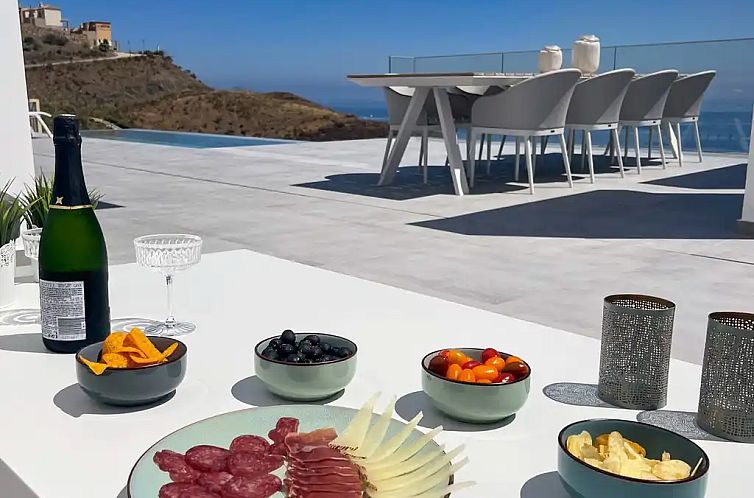 NEW: Villa El Sueño in Torrox Costa