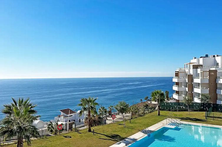 Guest house 1555851 - Apartment Costa del Sol - Maravilla Jacaranda Beach View