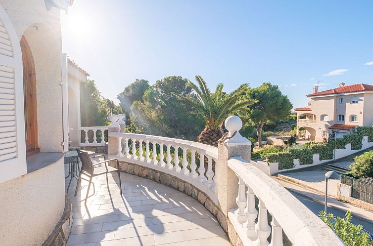 Vakantiehuis Imposante Ferienvilla mit großem Pool