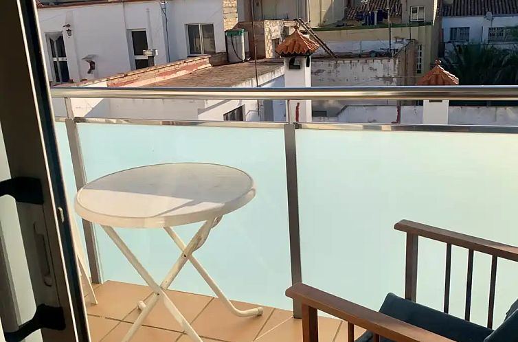 Guest house 1560242 - Apartment Costa Dorada - Piso Rosa