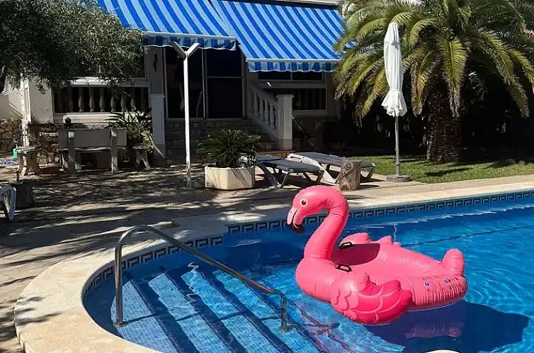 Aan zee in Spanje Villa Calisa