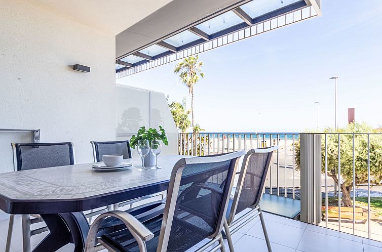 Guest house 1560306 - Apartment Costa Dorada - Appartement Voramar