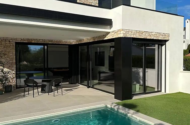 Unterkunft 1560376 - Ferienhaus Costa Dorada - CYGAAR