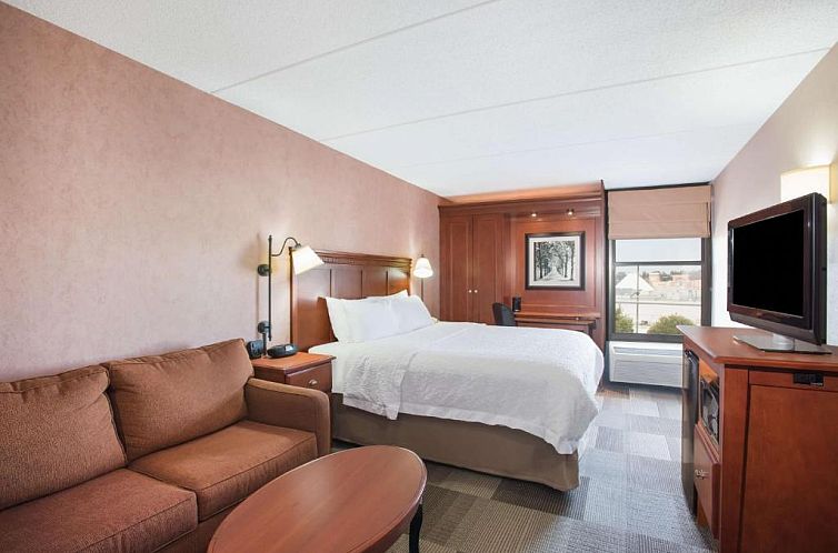 Hampton Inn West Springfield