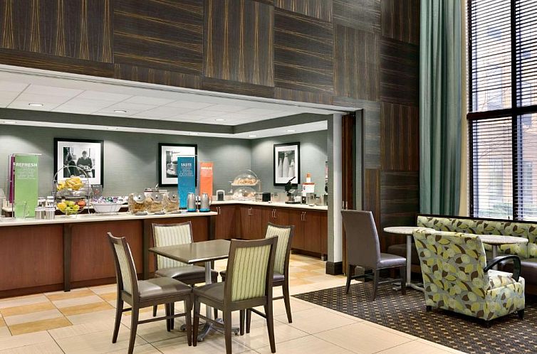 Hampton Inn & Suites Mahwah