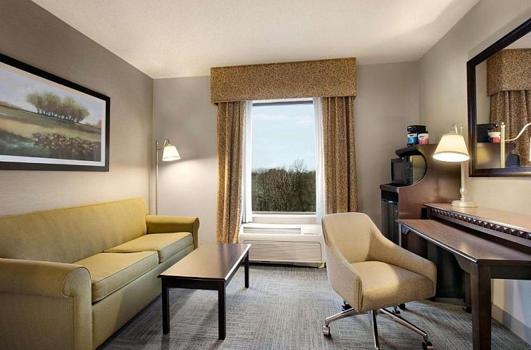 Hampton Inn & Suites Mahwah