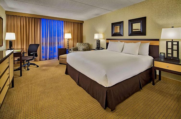 DoubleTree by Hilton Chicago - Arlington Heights
