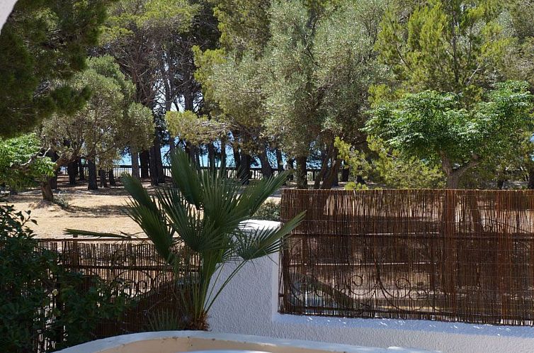 Vakantiehuis Villa mit einem Nebengebäude auf weitläufigem