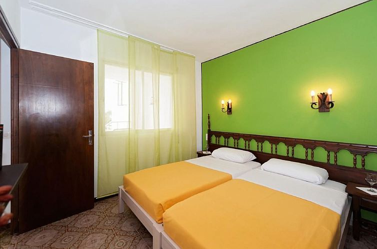 Appartement mit Balkon