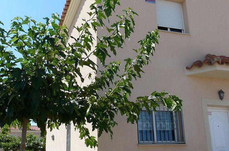 Vakantiehuis Entspannendes Haus in der Nähe des Meeres. Kli
