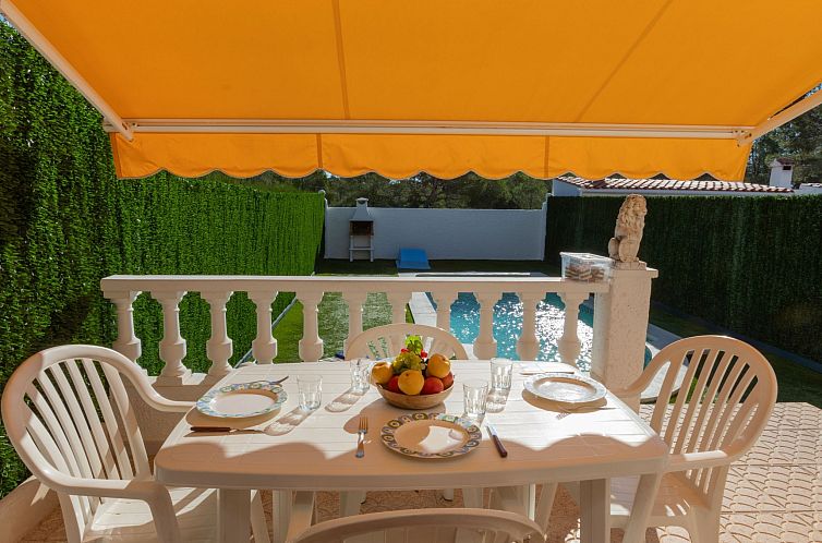 Vakantiehuis Montalt IX