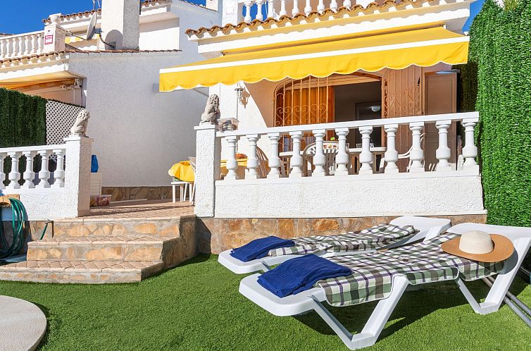 Vakantiehuis Montalt IX