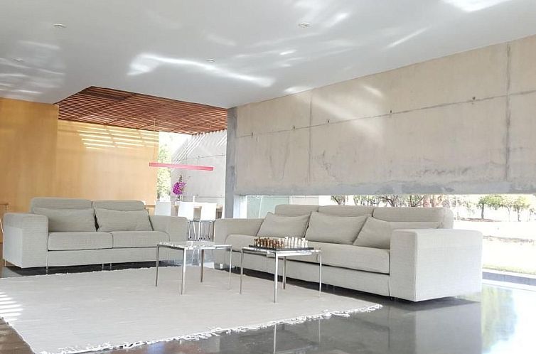 Vakantiehuis Design Vila mit Pool