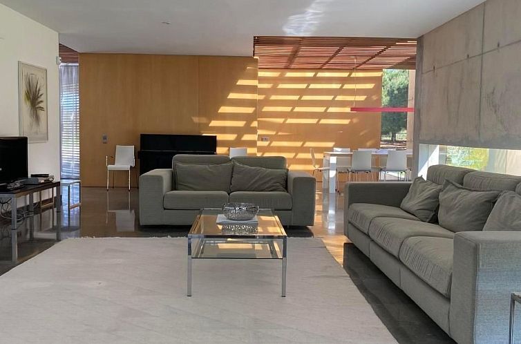 Vakantiehuis Design Vila mit Pool
