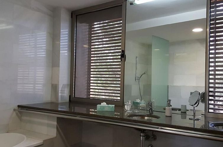 Vakantiehuis Design Vila mit Pool