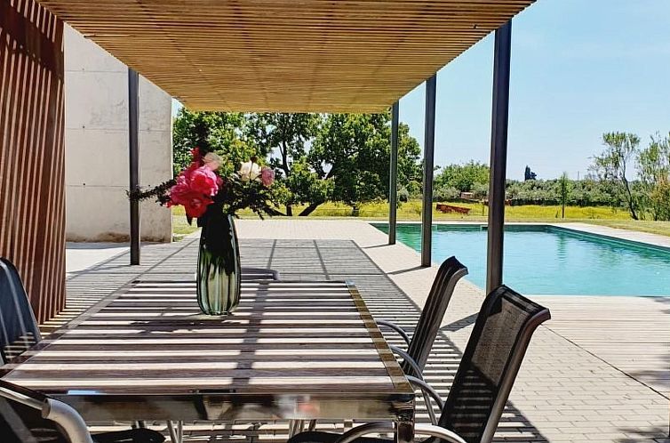 Vakantiehuis Design Vila mit Pool