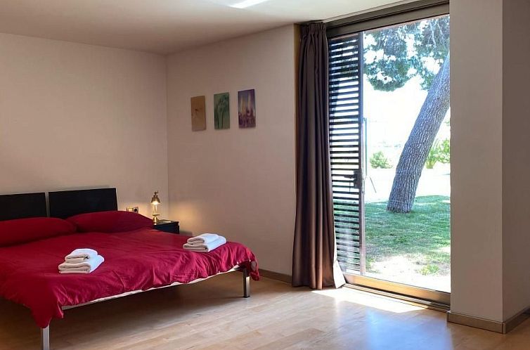 Vakantiehuis Design Vila mit Pool