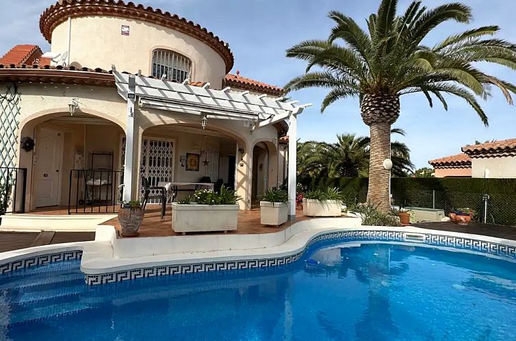 Unterkunft 1566204 - Ferienhaus Costa Dorada - Salvador