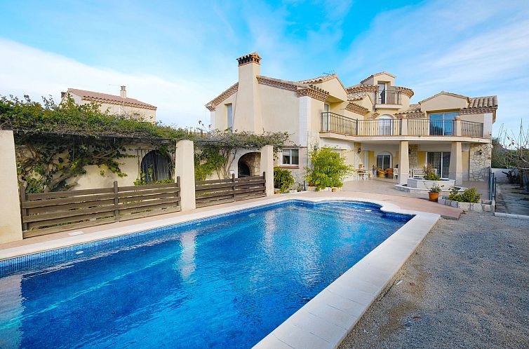 Guest house 1566924 - Holiday property Costa Dorada - Vakantiehuis Villa Cantos