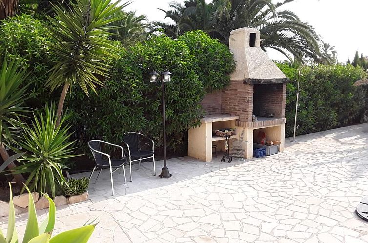 Vakantiehuis Ferienhaus mit Pool am Meer