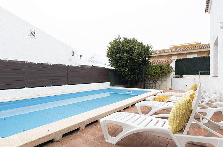 Unterkunft 1567057 - Ferienhaus Costa Dorada - Vakantiehuis Lucky