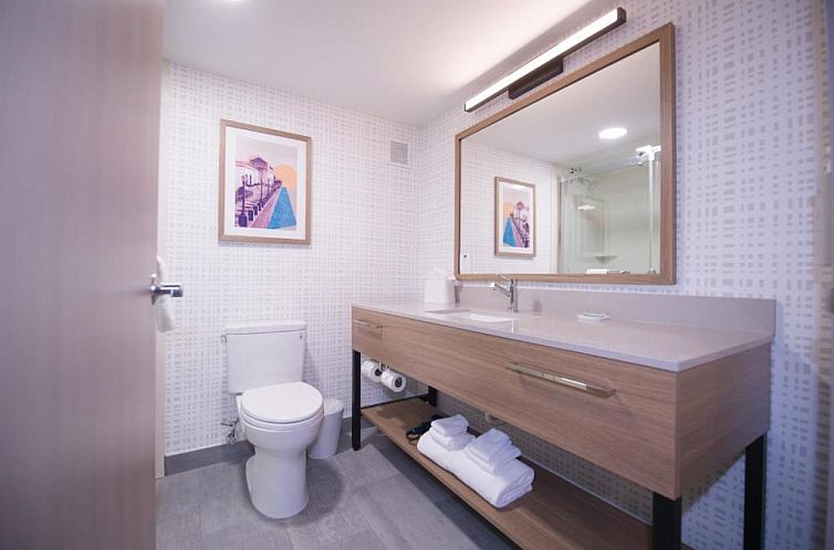 Hampton Inn Chicago-Carol Stream