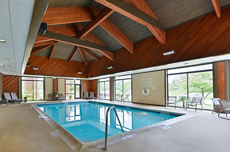 Hampton Inn Chicago-Carol Stream