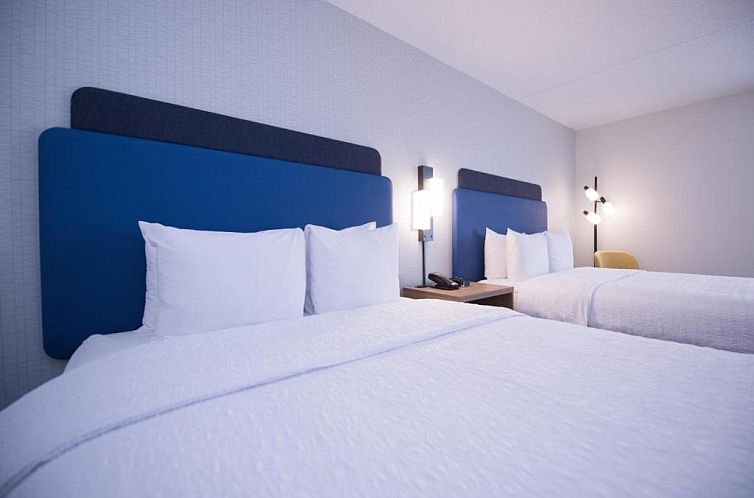 Hampton Inn Chicago-Carol Stream