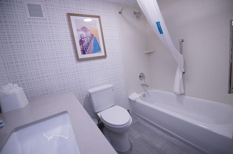 Hampton Inn Chicago-Carol Stream