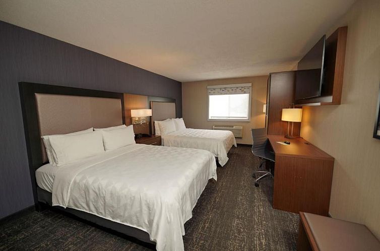Holiday Inn Hotel & Suites Chicago-Carol Stream/Wheaton, an 