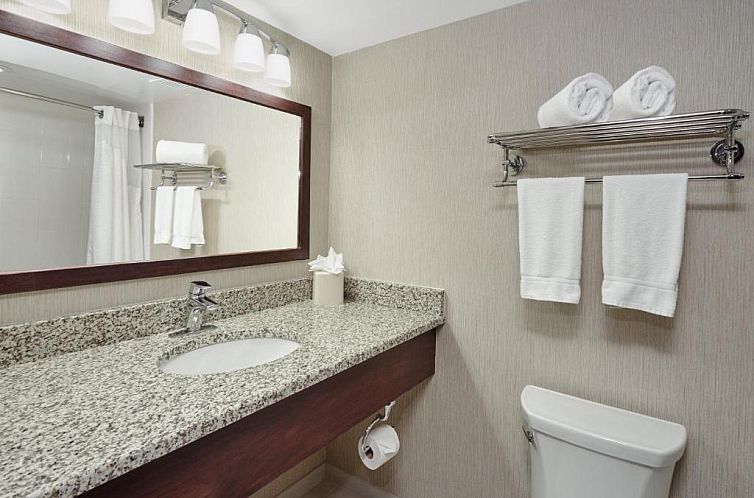 Holiday Inn Hotel & Suites Chicago-Carol Stream/Wheaton, an 