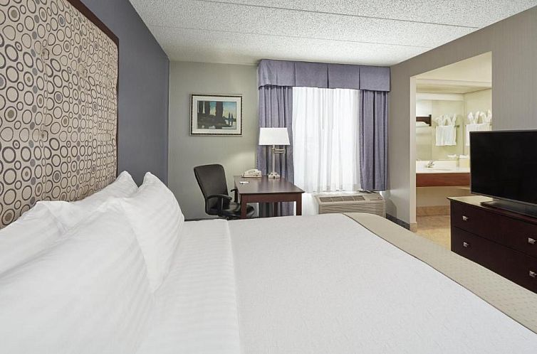 Holiday Inn Hotel & Suites Chicago-Carol Stream/Wheaton, an 