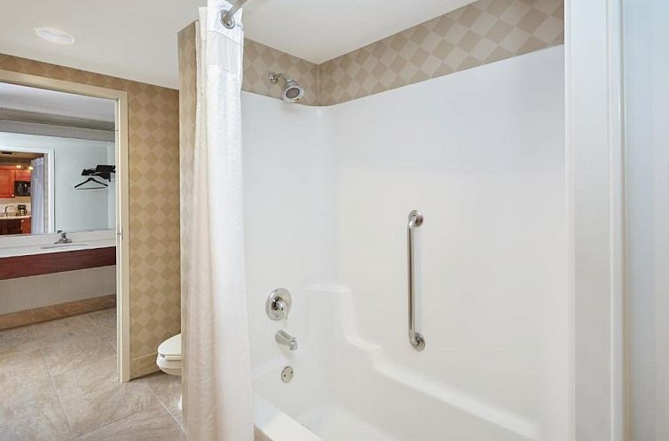 Holiday Inn Hotel & Suites Chicago-Carol Stream/Wheaton, an 