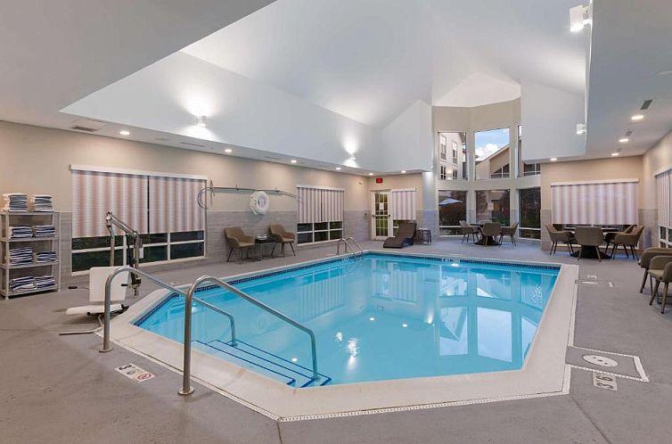 Hampton Inn & Suites Chicago-Hoffman Estates