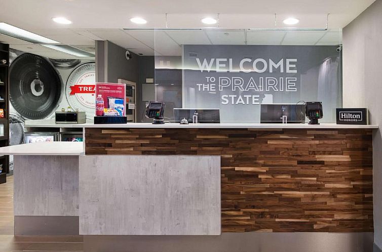 Hampton Inn & Suites Chicago-Hoffman Estates