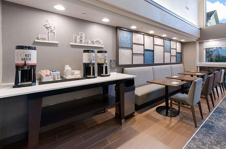 Hampton Inn & Suites Chicago-Hoffman Estates